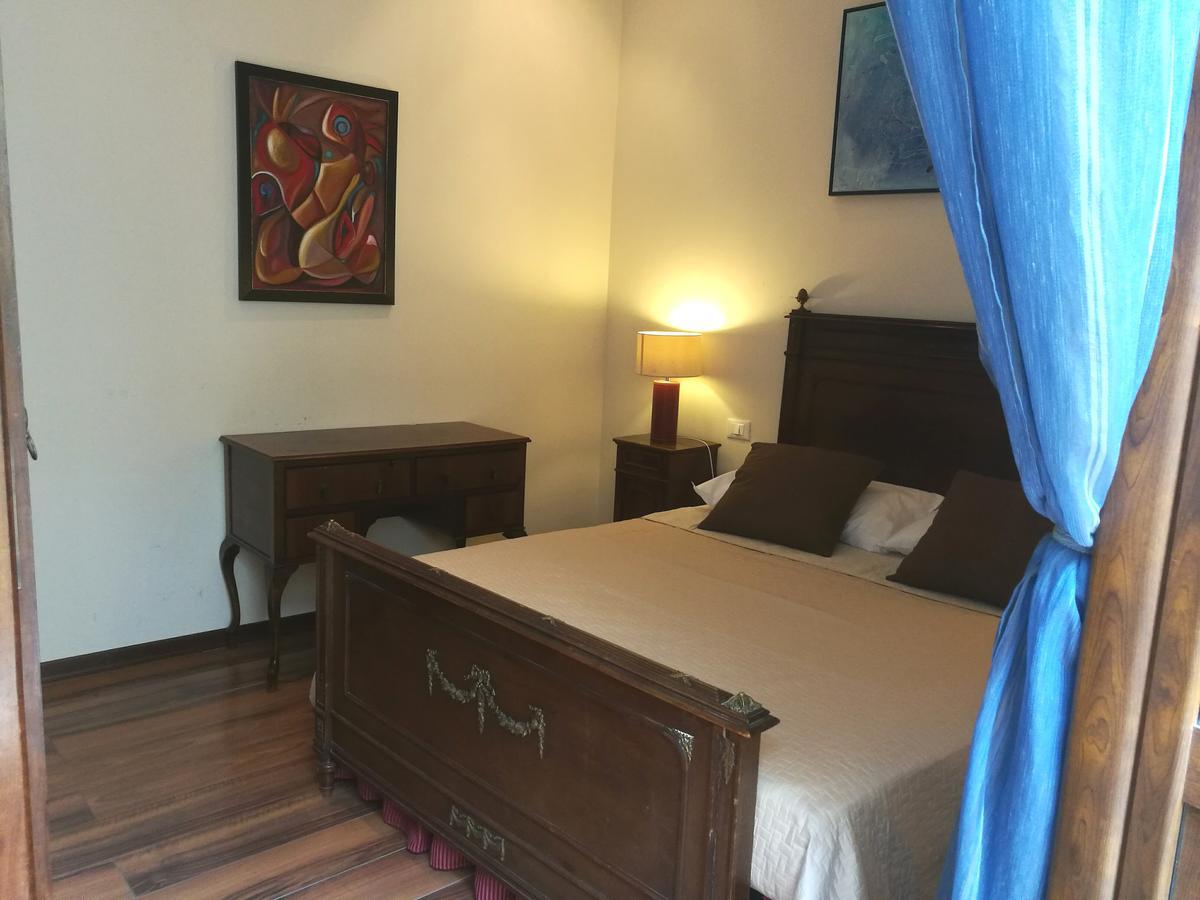 Legacy Bed & Breakfast ซุลโมนา ภายนอก รูปภาพ